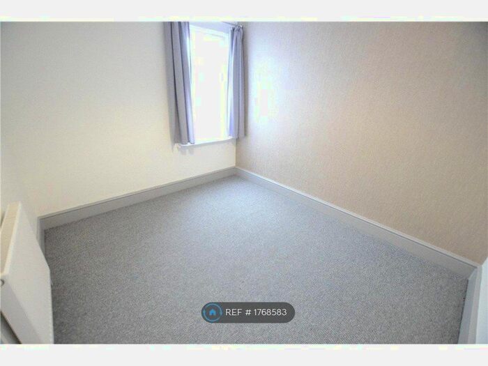 3 Bedroom Terraced House To Rent In Gosbrook Road, Caversham, Reading, RG4