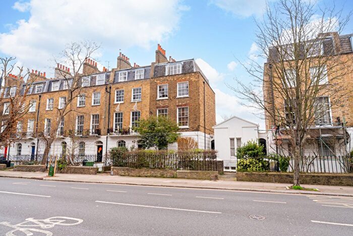2 Bedroom Flat For Sale In Barnsbury Road, Barnsbury, London, N1