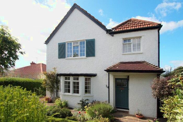 4 Bedroom Detached House To Rent In The Mount, Ewell Village, KT17