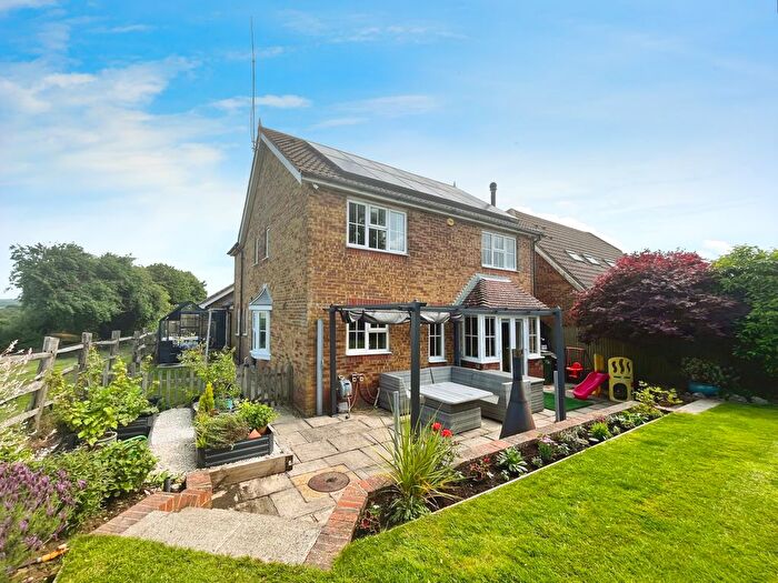 4 Bedroom Detached House For Sale In Manor Farm Close, Hythe, CT21