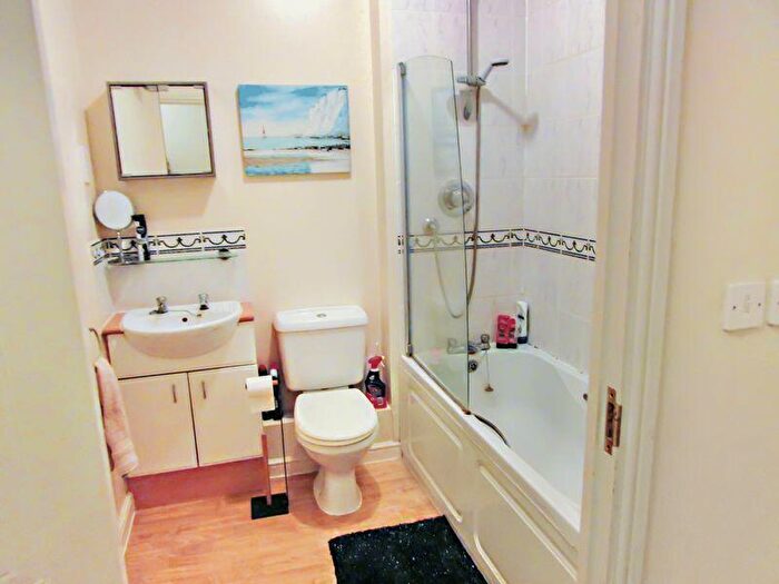 1 Bedroom Flat To Rent In Maplehurst Close, Bexley Park, DA2