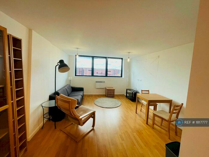 2 Bedroom Flat To Rent In Mann Island, Liverpool, L3