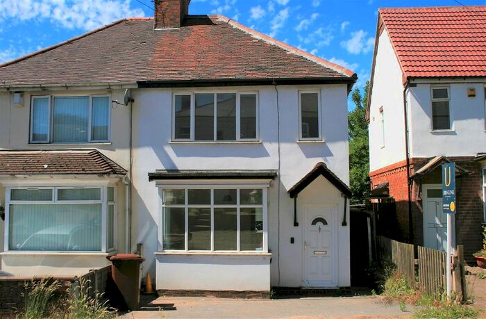 3 Bedroom Semi-Detached House To Rent In Follyhouse Lane, Highgate, Walsall, WS1