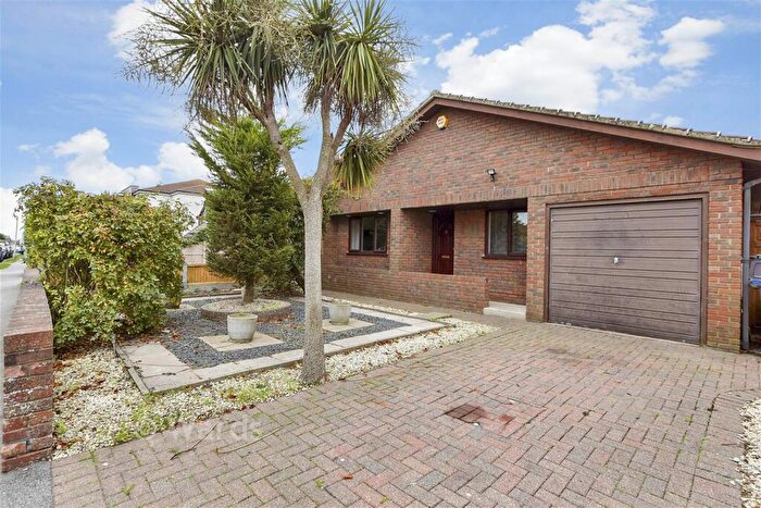 3 Bedroom Detached Bungalow For Sale In King Edward Avenue, Herne Bay, Kent, CT6