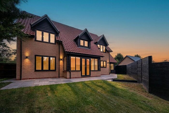 4 Bedroom Detached House For Sale In Thrapston Road, Ellington, Huntingdon, Cambridgeshire, PE28