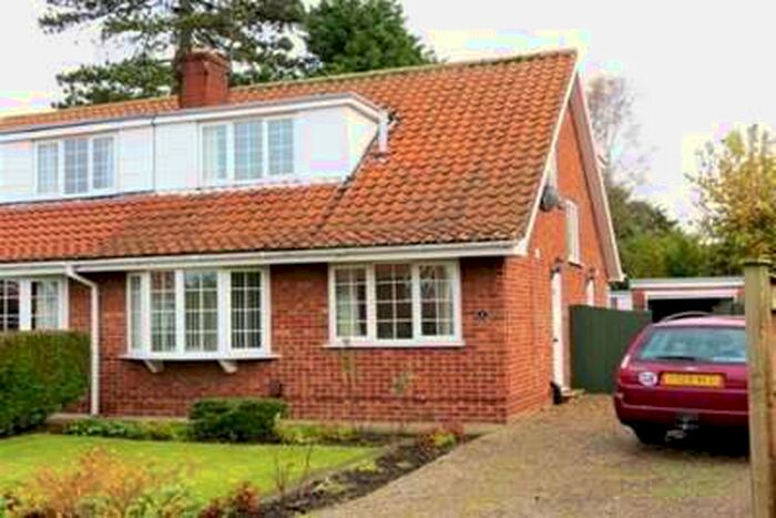 3 Bedroom Semi-Detached Bungalow To Rent In Grey Close, Sutton - On - The - Forest, YO61