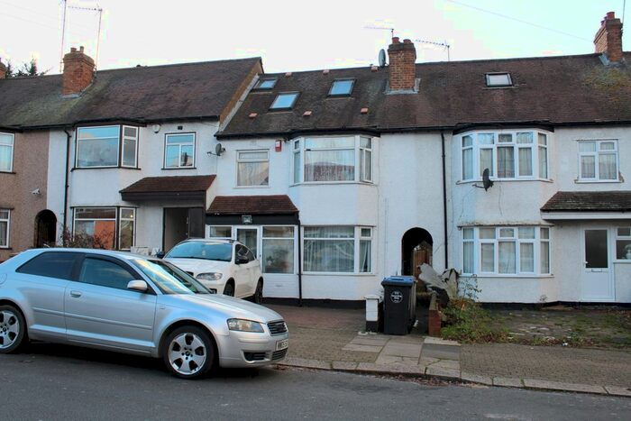 6 Bedroom Terraced House To Rent In Randall Avenue, Dollis Hill, NW2