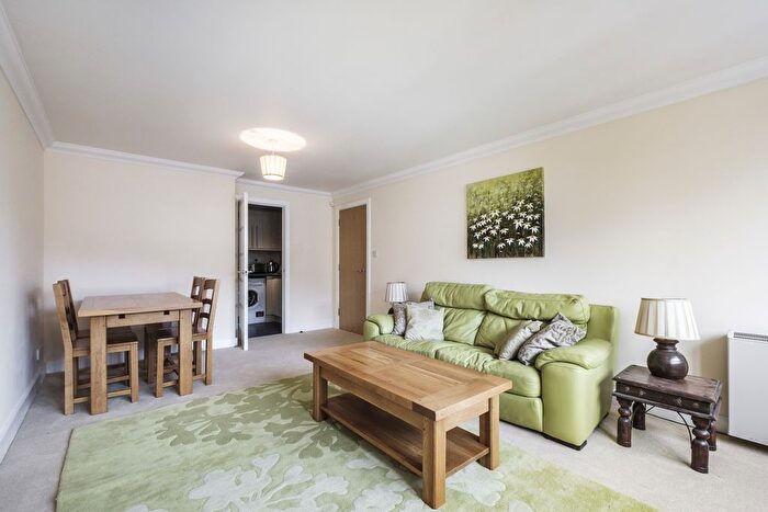 2 Bedroom Flat To Rent In Folgate Street, London, E1