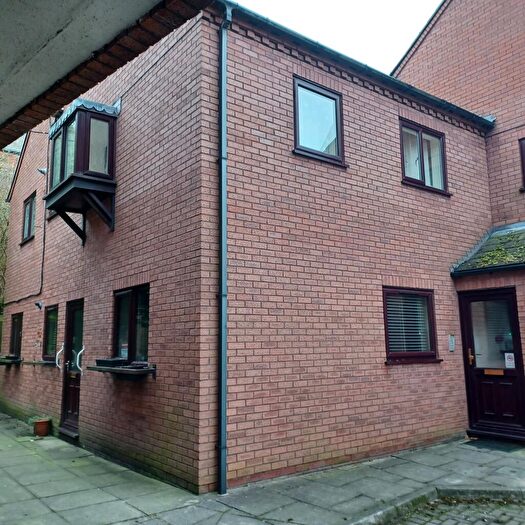 2 Bedroom Flat To Rent In Newport Court, Lincoln, Lincolnshire, LN1