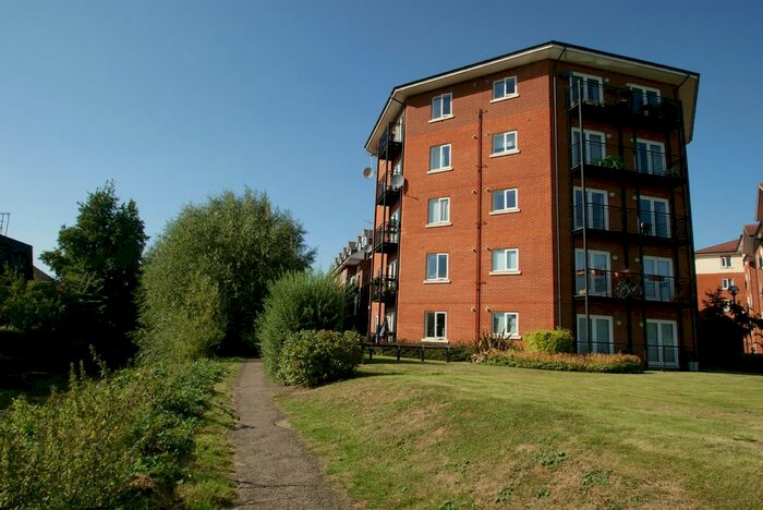 2 Bedroom Flat To Rent In John Dyde Close, Bishop's Stortford, CM23