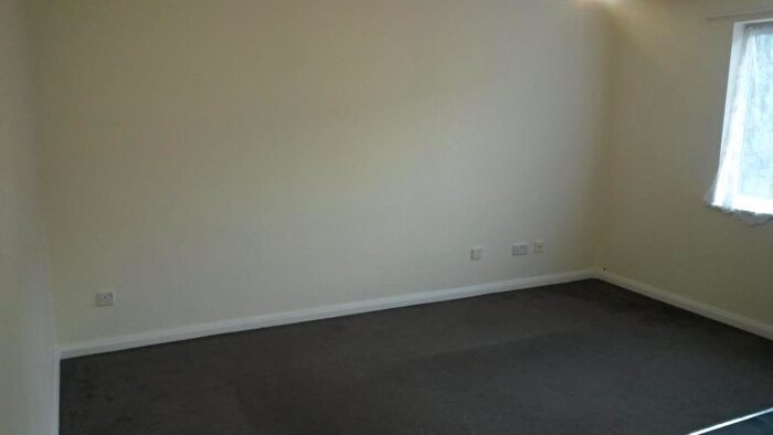 2 Bedroom Flat To Rent In Chapelsite Court, Coleman Rd, Belvedere, Kent, DA17