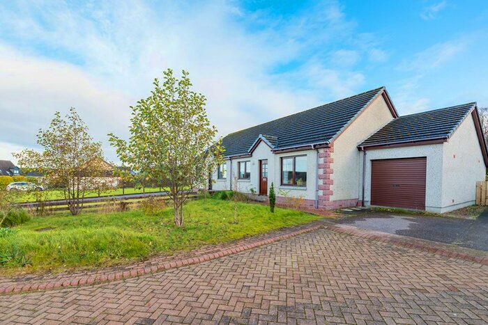 2 Bedroom Semi-Detached Bungalow For Sale In Heathfield, Croy, Highland, IV2