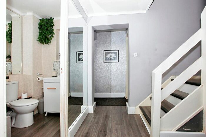 3 Bedroom End Of Terrace House For Sale In Chadburn, Peterborough, PE4