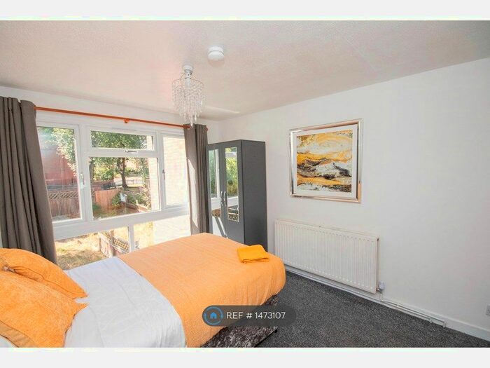 4 Bedroom Terraced House To Rent In Norton Close, Smethwick, B66