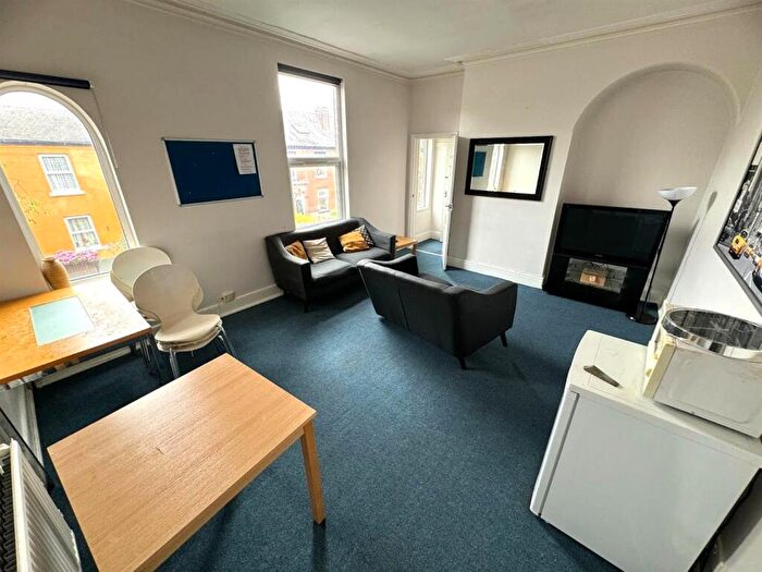 5 Bedroom Terraced House To Rent In Filey Street, S10