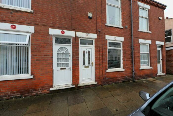 2 Bedroom Terraced House To Rent In Whitby Street, Hull, HU8