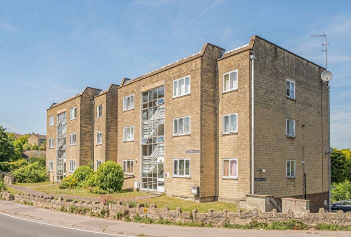 2 Bedroom Flat For Sale In Englishcombe Lane, Bath, Somerset, BA2