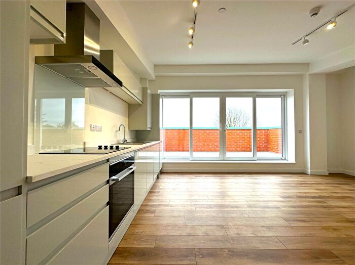 1 Bedroom Penthouse To Rent In Holiburn, Eliot Gardens, St Austell, PL25