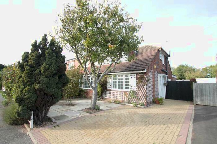 4 Bedroom Semi-Detached House To Rent In Gibson Place, Stanwell, TW19