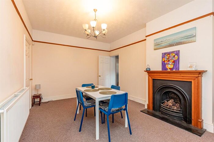 2 Bedroom End Of Terrace House To Rent In Boston Road, Bristol, BS7