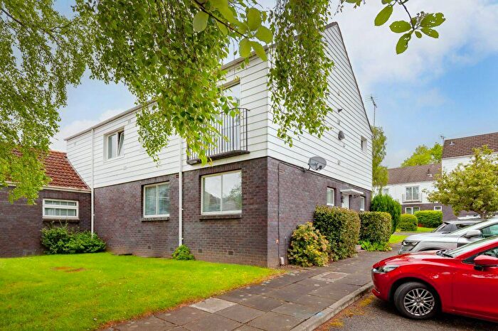 1 Bedroom Flat For Sale In Hillpark Wood, Edinburgh, EH4