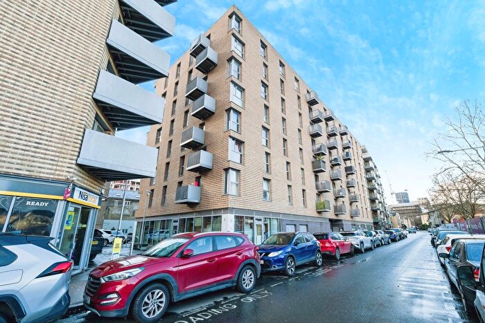 1 Bedroom Flat For Sale In Abbey Road, Barking, Essex, IG11