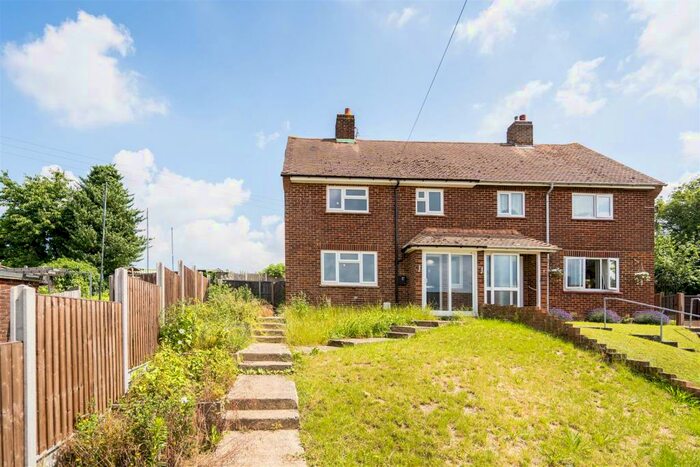 3 Bedroom Semi-Detached House For Sale In Meadow Close, Upper Halling, Rochester, ME2