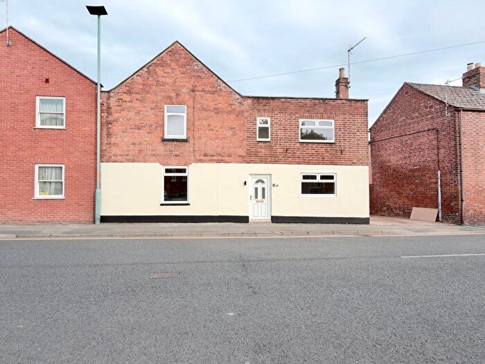 3 Bedroom Semi Detached House For Sale In Oldbury Road, Tewkesbury, GL20