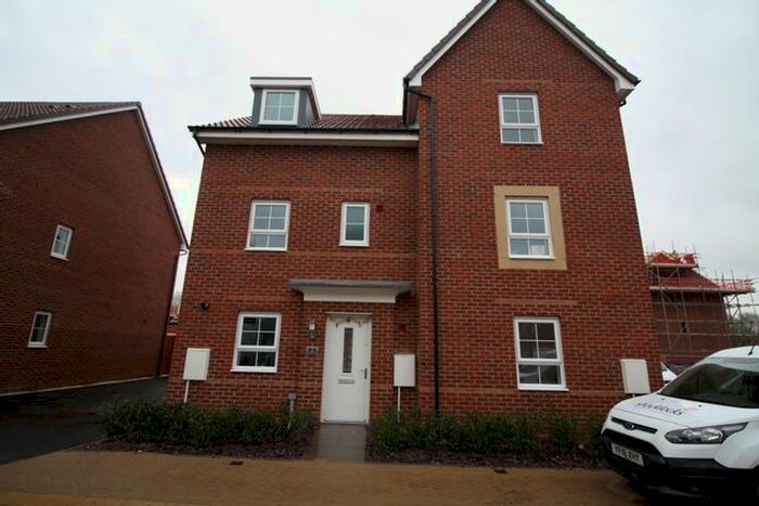 5 Bedroom Property To Rent In Robin Close, Canley, Coventry, CV4