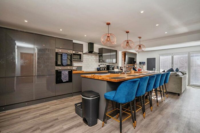 4 Bedroom End Of Terrace House For Sale In Chaffinch Green, Waterlooville, Hampshire, PO8