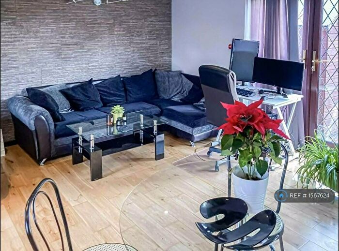 1 Bedroom Semi-Detached House To Rent In Silicon Court, Shenley Lodge, Milton Keynes, MK5