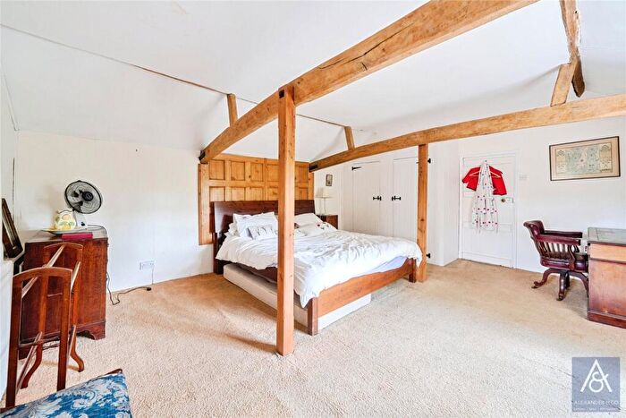 6 Bedroom Semi-Detached House For Sale In Church End, Leckhampstead, Buckingham, MK18