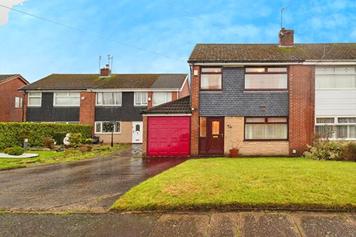 3 Bedroom Semi-Detached House For Sale In Weston Drive, Denton, Manchester, Greater Manchester, M34