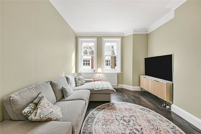 2 Bedroom Apartment To Rent In St. Johns Wood High Street, London, NW8