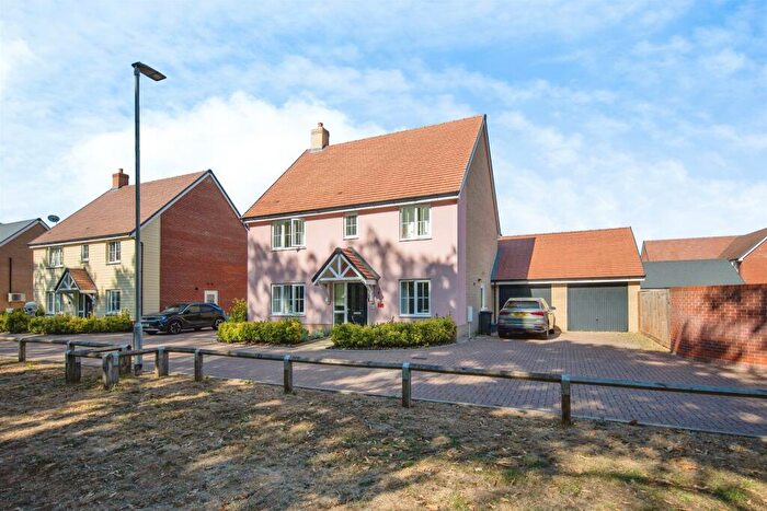 4 Bedroom Detached House For Sale In Barfoot Drive, Colchester, CO4