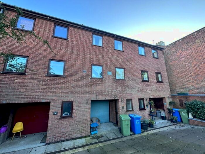 2 Bedroom Terraced House To Rent In Venables Close, Norwich, NR1