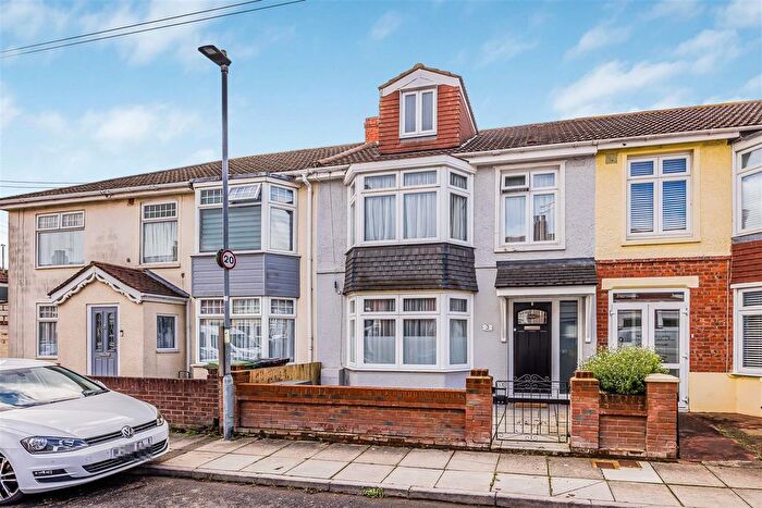 5 Bedroom Terraced House For Sale In Algiers Road, Portsmouth, PO3