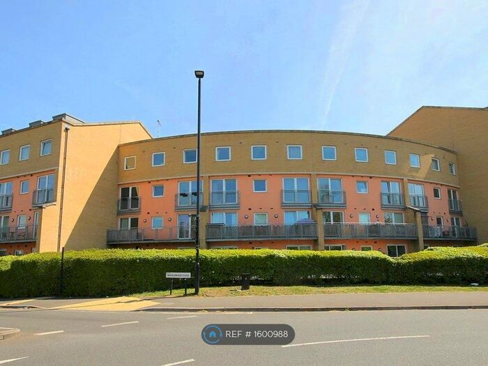 2 Bedroom Flat To Rent In Wooldridge Close, Feltham, TW14