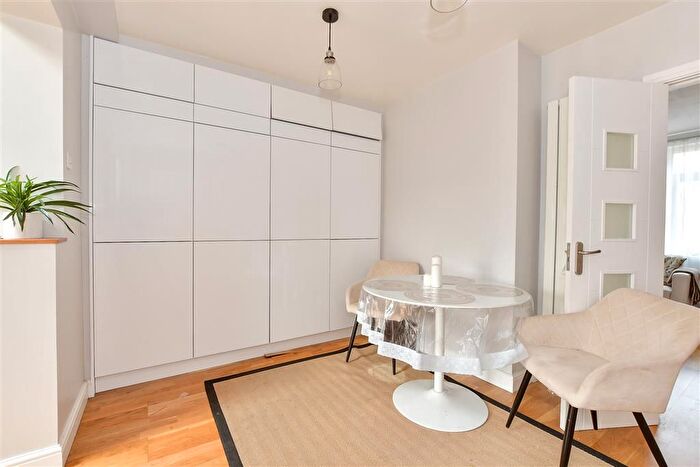 3 Bedroom Terraced House For Sale In Hilldene Avenue, Romford, Essex, RM3