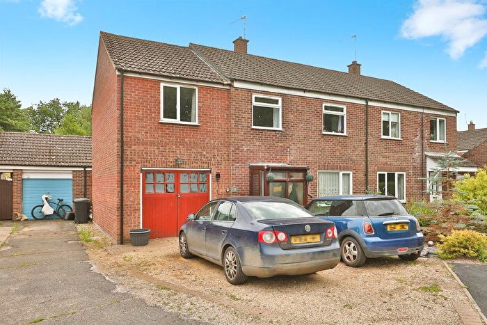 4 Bedroom Semi-Detached House For Sale In Elizabeth Drive, Necton, Swaffham, PE37