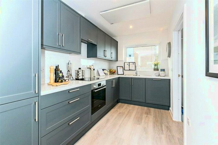 3 Bedroom Terraced House For Sale In Searle Drive, Gosport, Hampshire, PO12