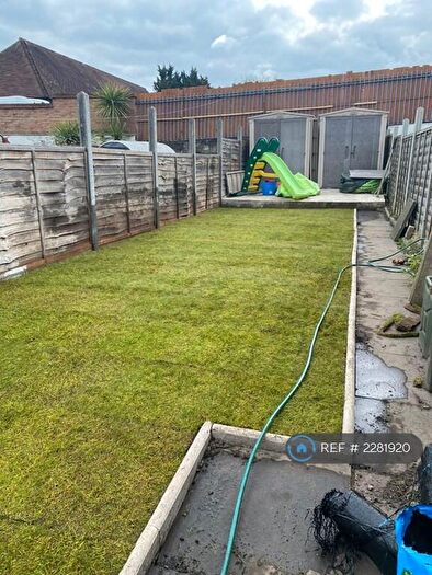 3 Bedroom Terraced House To Rent In Edinburgh Road, Chatham, ME4