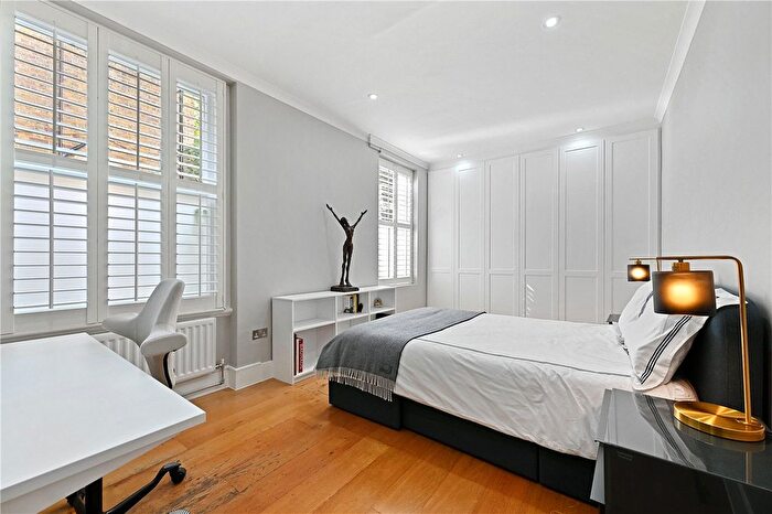 2 Bedroom Flat For Sale In Cheniston Gardens, Kensington, London, W8
