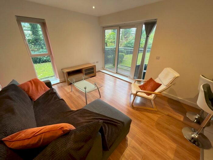 2 Bedroom Apartment To Rent In Palatine Road, Manchester, M22