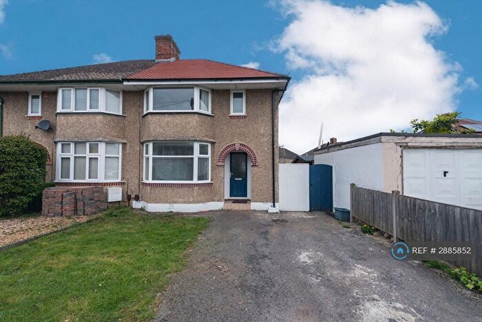 3 Bedroom Semi-Detached House To Rent In Collinwood Close, Oxford, OX3