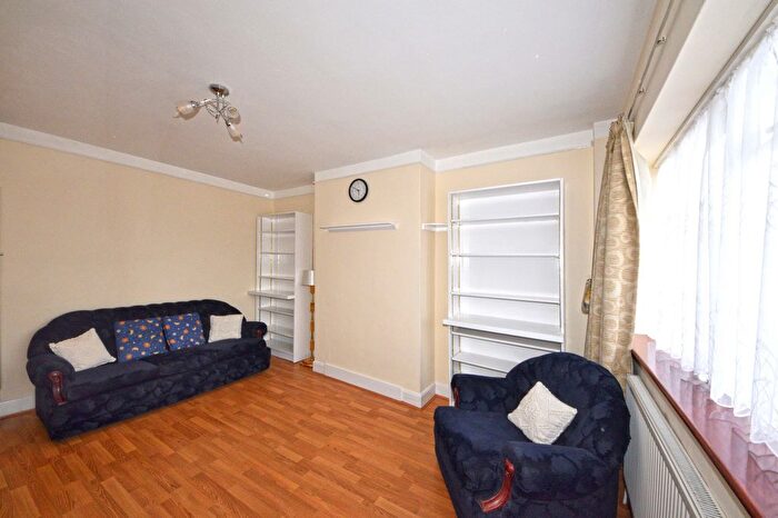 1 Bedroom Flat To Rent In Hanger Green, London, W5
