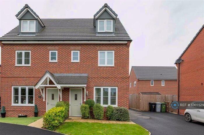 3 Bedroom Semi-Detached House To Rent In Gordon Geddes Way, Crewe, CW1