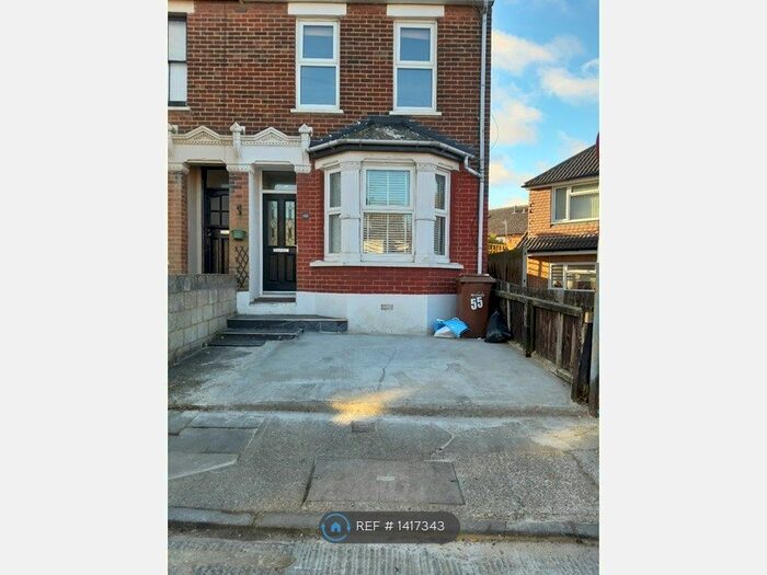 3 Bedroom Terraced House To Rent In Lansdowne Road, Chatham, ME4