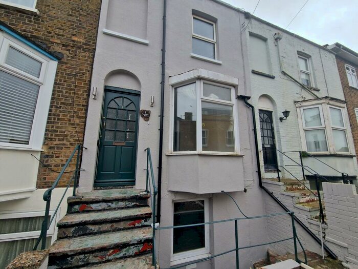 4 Bedroom Terraced House To Rent In Camden Road, Ramsgate, CT11