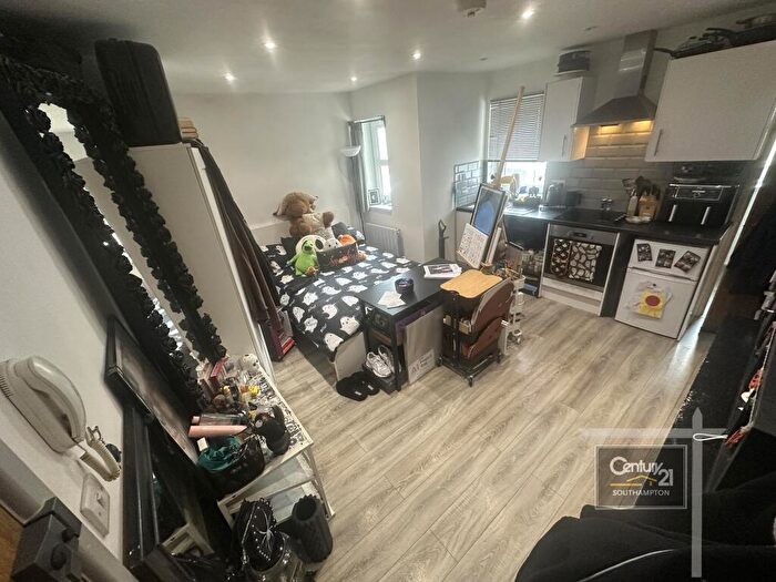 Studio To Rent In |Ref. |, Palmerston Road, Southampton, SO14